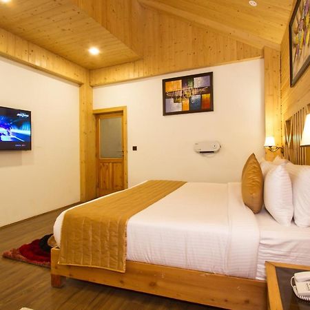 The Whitestone Resorts Manāli Buitenkant foto