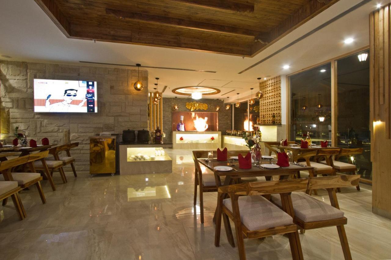The Whitestone Resorts Manāli Buitenkant foto